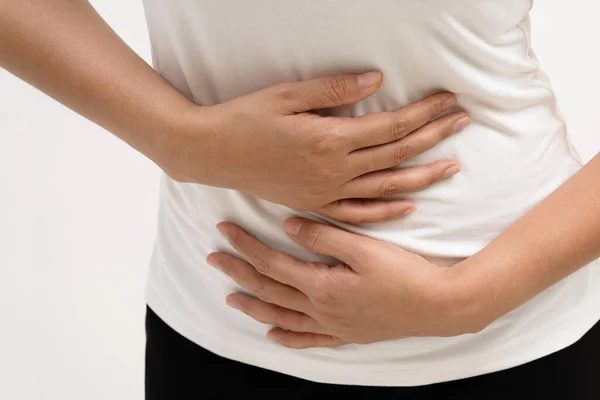 年轻女性腹部疼痛 肚子痛 皮肤白斑症状 — 图库照片