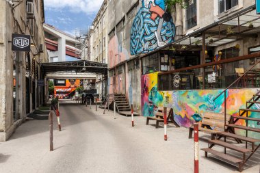 LX Factory, merkez Lizbon, Portekiz 'deki sanat mağazalarının güzel manzarası