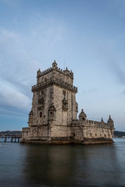 Portekiz, Lizbon 'daki Belem Kulesi' nin eski tarihi binasının güzel manzarası