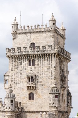 Portekiz, Lizbon 'daki Belem Kulesi' nin eski tarihi binasının güzel manzarası