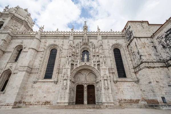 Bela Vista Para Antigo Edifício Histórico Igreja Lado Mosteiro Jerónimos — Fotografia de Stock