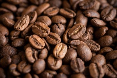 Minas Gerais 'den fırınlanmış Brezilya kahve çekirdekleri.