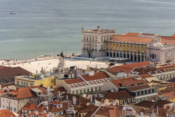 Krásný Výhled Staré Historické Budovy Města Veřejné Náměstí Centru Lisabonu — Stock fotografie