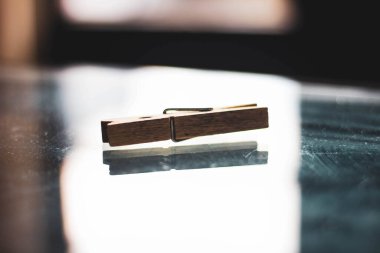 Ahşap yemek çubuklarına yaklaş.