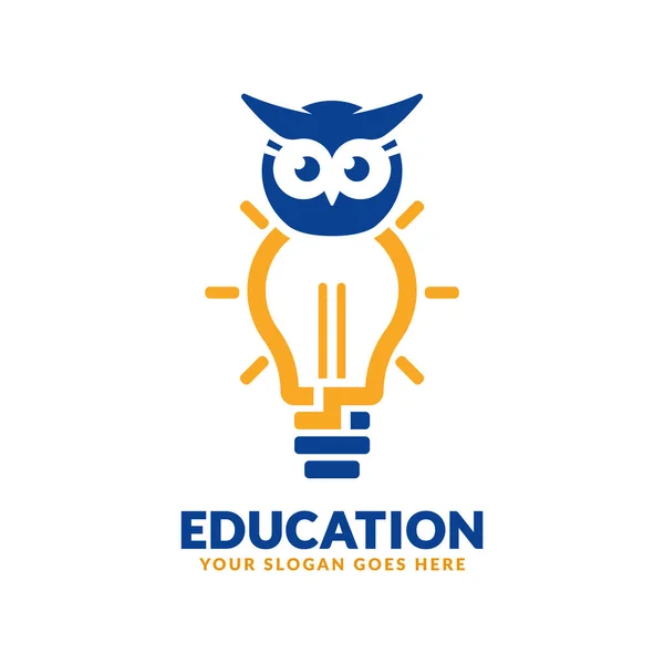 Plantilla de diseño del logotipo de la educación, bombilla y búho icono estilizado — Vector de stock