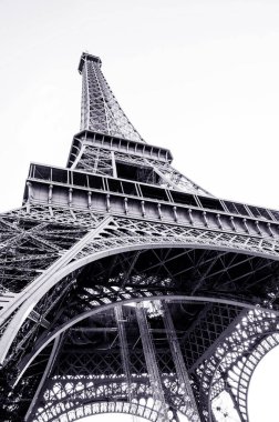 Paris 'teki Eyfel Kulesi