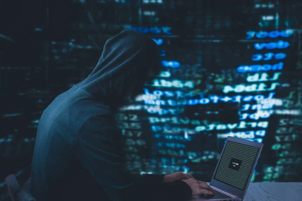 Anônimo Hacker Capuz Preto Com Laptop Frente Fundo Código Com — Fotografia de Stock