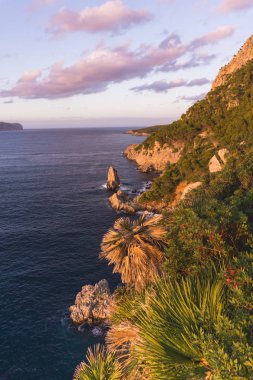 Günbatımı Penya Fort Majorca İspanya