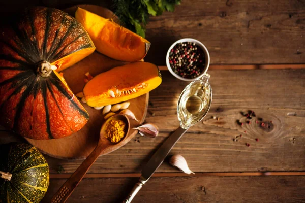 Pumpkins Spices Greenery Table Ingredients Soup Other Pumpkin Dishes Healthy — Stock Photo, Image