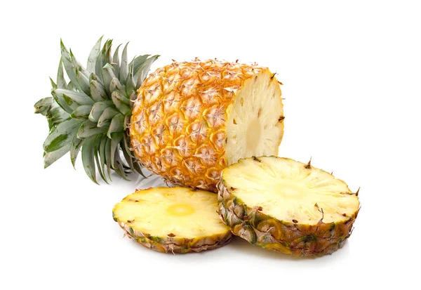 Owoce Ananasowe Plastrami Wyizolowanymi Białym Ananasie — Zdjęcie stockowe