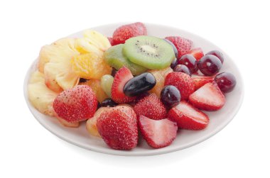 Çilek ve ananas ve üzüm ve Kivi dilimleri.