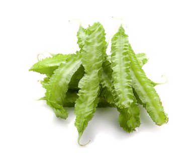 Kanatlı beyaz arka plan üzerinde izole fasulye. (Psophocarpus tetragonolobus)