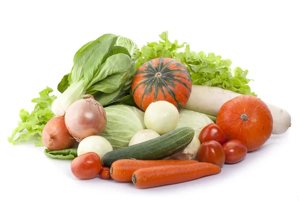 Gezond Eten Concept Groene Boodschappen Groep Geselecteerde Verse Groenten Geïsoleerd — Stockfoto