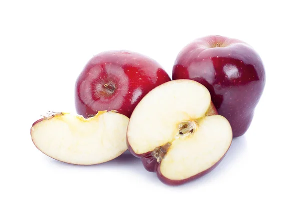 Rote Äpfel Mit Apfelscheibe Auf Weißem Hintergrund — Stockfoto