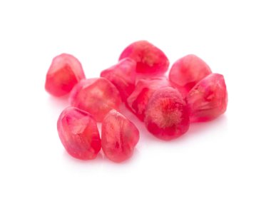 Beyaz arkaplanda izole edilmiş nar