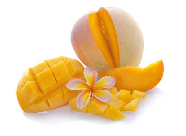 Fette Cubo Mango Isolate Sullo Sfondo Bianco — Foto Stock