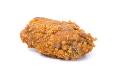 Beyaz arka planda kızarmış tavuk 