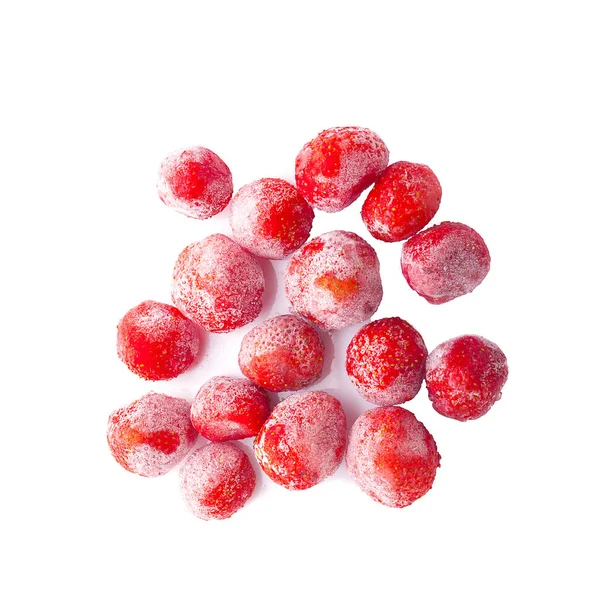 배경에 고립 된 딸기를 냉동 — 스톡 사진