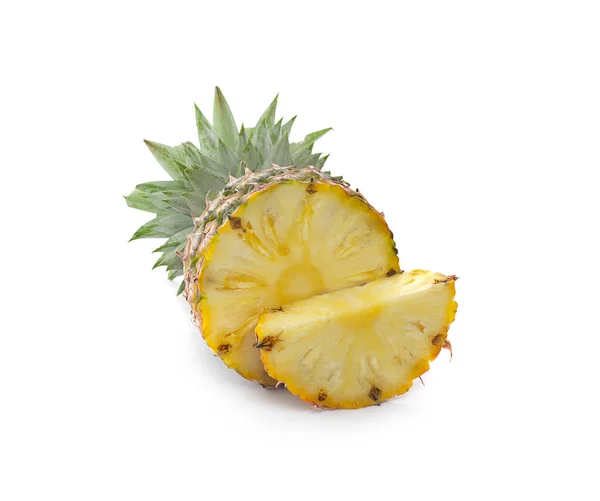 Ananas avec tranches isolées — Photo