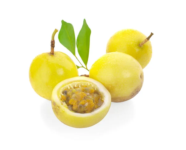 Passion fruit isolated on white background — Stock Photo, Image