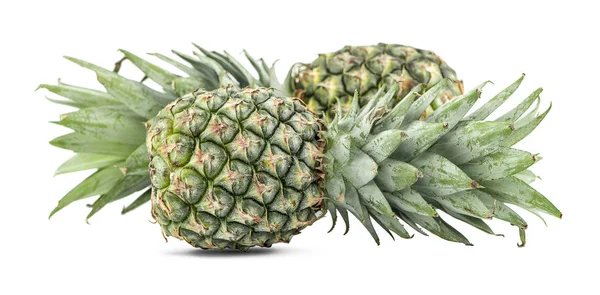 Ananas całość i plastry izolowane na białym tle — Zdjęcie stockowe