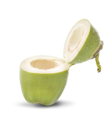 su damlası yeşil hindistan cevizi beyaz arkaplanda izole