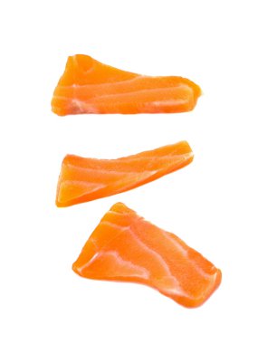 Çiğ somon balığı sashimi Beyaz Arkaplan