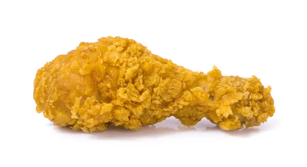 Horké a křupavé smažené kuřecí stehna izolované na bílém pozadí — Stock fotografie