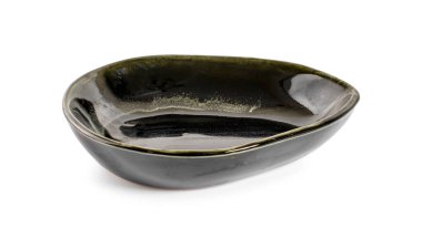 Beyaz arka planda boş Japon kasesi