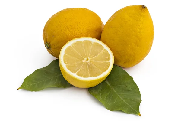 Samenstelling Van Verse Rijpe Citroenen Heerlijke Citrus Fruit Met Groene — Stockfoto