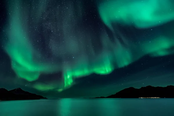 Aurora Borealis Aurora Boreale Veduta Grotfjord Kwaloya Norvegia Settentrionale — Foto Stock