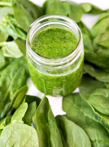 Green Smoothie Jar Overhead Glass Healthy Drink Vegetable Leaves Spinach — Stock Photo, Image