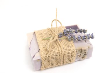 Doğal lavanta sabun lavanta çiçekleri ile