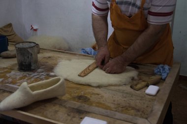 El sanatları yün terlikler el yapımı proction Kruje, Arnavutluk