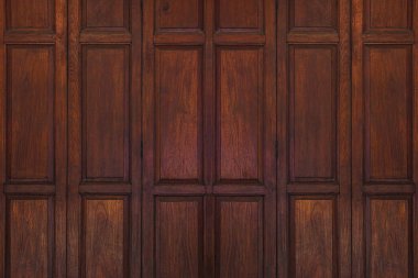 Koyu kahverengi eski eski ahşap salıncak kapı arka plan. Tayland geleneksel tarzı. Duvar veya duvar kağıdı olarak kullanma.