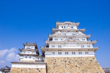 Sakura çiçeği zamanında Himeji kale Hyogo ilinde çiçek olacak.