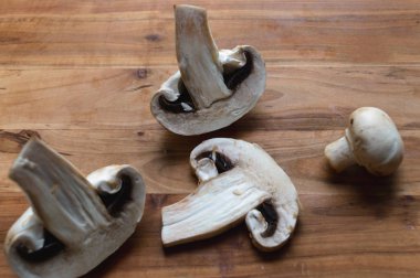 şampanyalar çok çeşitli yemeklerle kullanılabilir