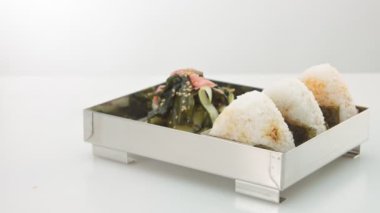 onigiri, pirinç topu