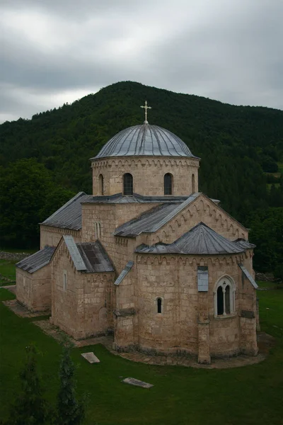 达帕茨修道院的报喜教堂 安朱女王海伦的捐赠 乌罗什一世国王的妻子 1277年到1282年 塞尔维亚 — 图库照片