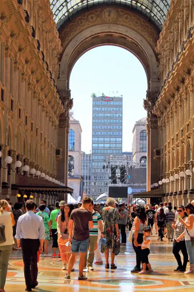 Milano Giugno 2017 Suggestiva Immagine Della Galleria Vittorio Emanuele Particolare — Foto Stock