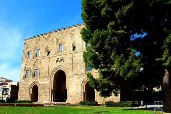 Palermo Itálie Října 2017 Evokativní Obraz Normanského Paláce Zisy — Stock fotografie
