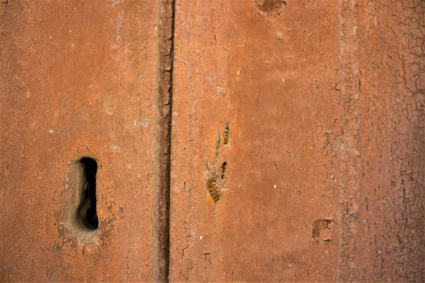 Suggestiva Texture Immagine Una Vecchia Porta Legno Con Assi Verticali — Foto Stock