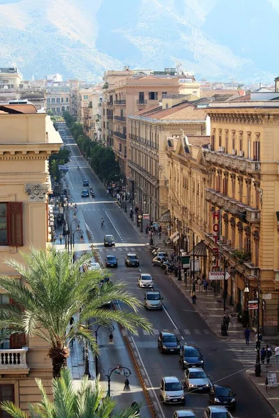 Palermo Italia Imagen Evocadora Vía Roma Vista Desde Piazza San — Foto de Stock