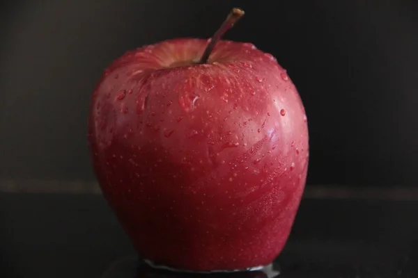 Organic Apples Black Background — Stock Photo, Image