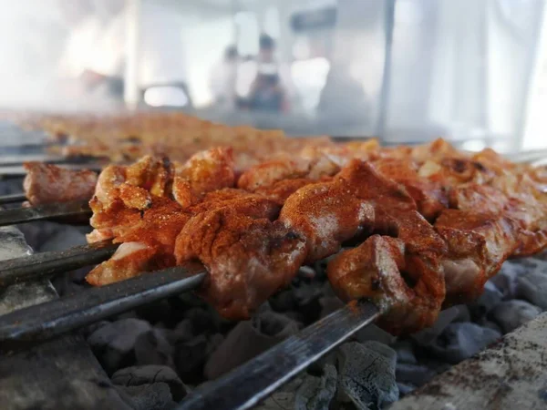Cocinar Kebabs Adana Parrilla Estilo Restaurante — Foto de Stock