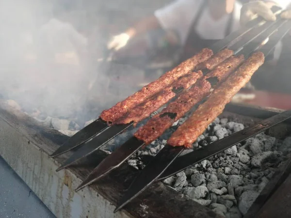 Főzés Adana Kebab Étterem Stílus Grill — Stock Fotó