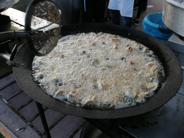 Patatine Fritte Pesce Alle Acciughe Nella Padella — Foto Stock