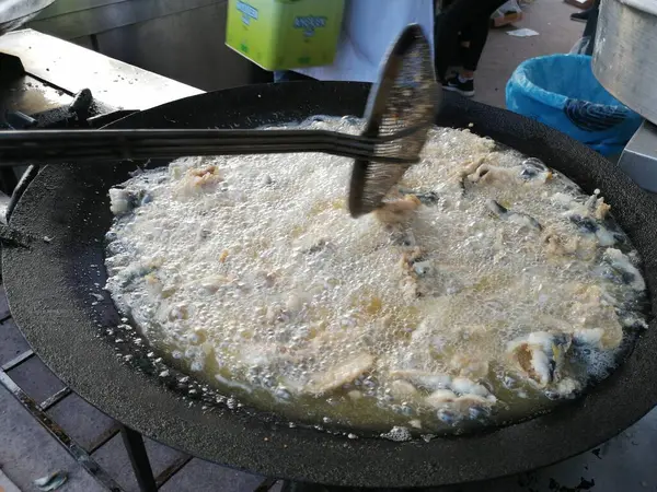 Patatine Fritte Pesce Alle Acciughe Nella Padella — Foto Stock