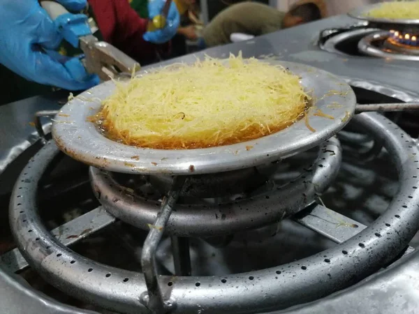 Delicioso Estilo Hatay Queijo Kunefe — Fotografia de Stock