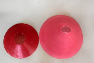 renkli plastik eğitim hunisi